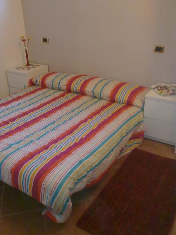 Affittacamere Valchiavenna - Foresteria Lombarda Con Parcheggio Privato Sul Posto! Apprezzata Gestione Familiare Dal 2012, Qualita-Prezzo Top! "Guest-House With Private Parking On Site! Appreciated Family Management Since 2012, Quality-Price Top!" Room photo