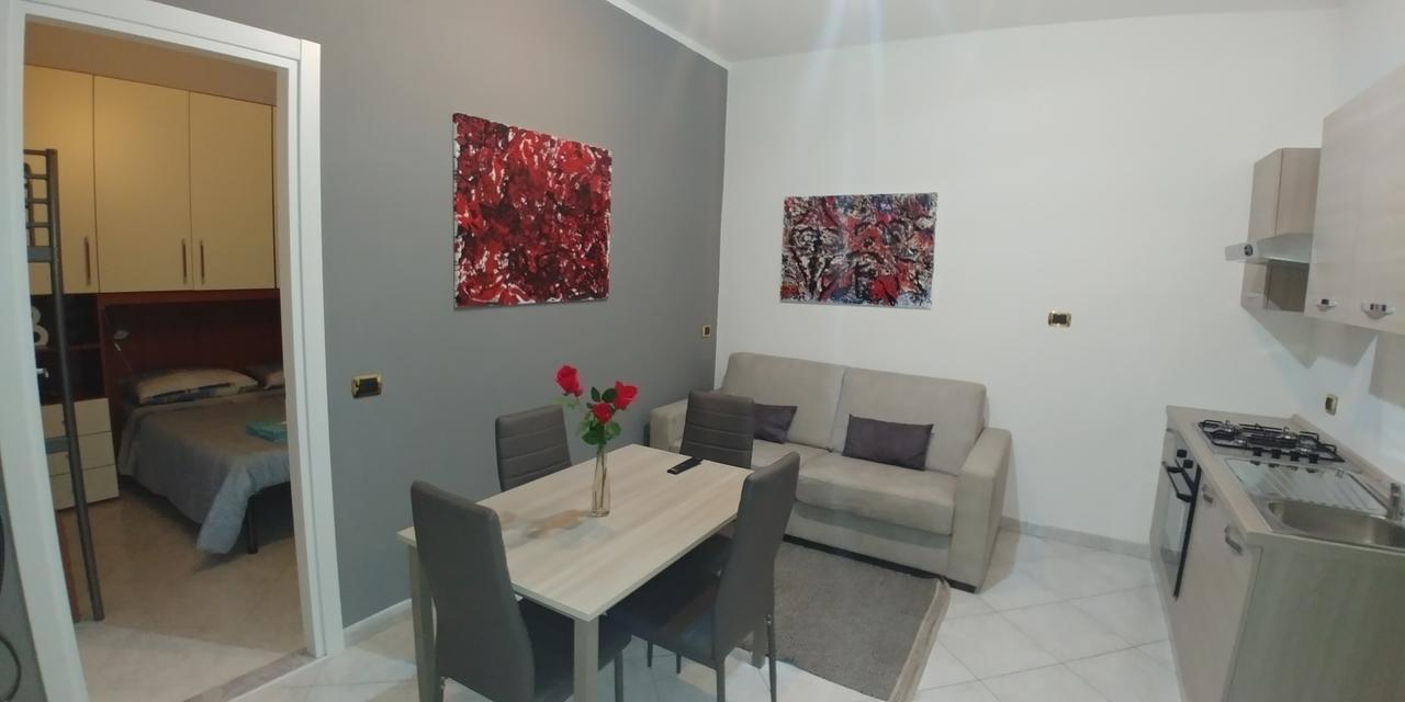 Affittacamere Valchiavenna - Foresteria Lombarda Con Parcheggio Privato Sul Posto! Apprezzata Gestione Familiare Dal 2012, Qualita-Prezzo Top! "Guest-House With Private Parking On Site! Appreciated Family Management Since 2012, Quality-Price Top!" Exterior photo