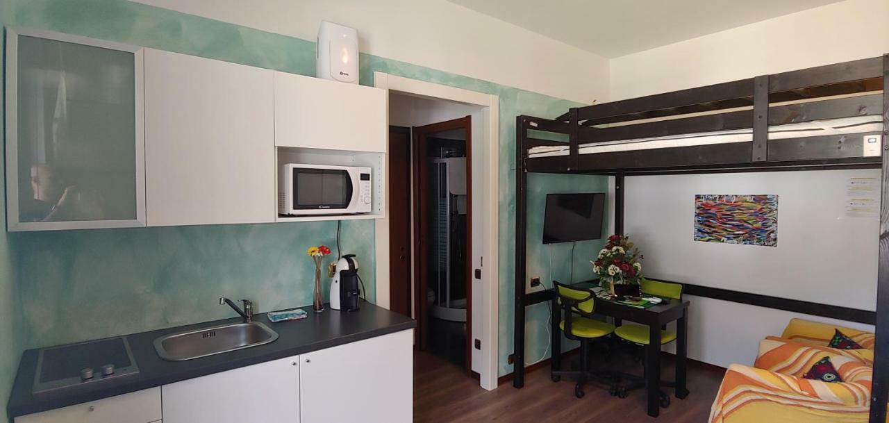 Affittacamere Valchiavenna - Foresteria Lombarda Con Parcheggio Privato Sul Posto! Apprezzata Gestione Familiare Dal 2012, Qualita-Prezzo Top! "Guest-House With Private Parking On Site! Appreciated Family Management Since 2012, Quality-Price Top!" Exterior photo